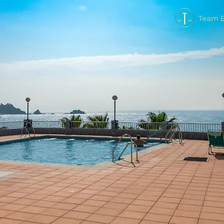 Seafront Penthouse On San Cristobal Apartment *